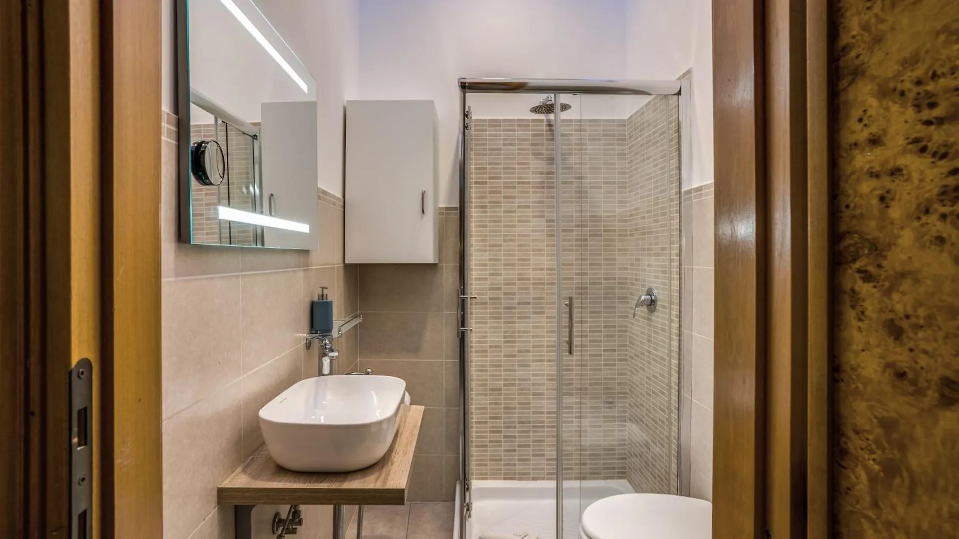 Fontana Di Trevi Charming Apartment Rome